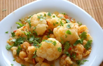 Etsiz Karnabahar Yemeği Tarifi ve Malzemeleri Etsiz Karnabahar Yemeği Tarifi ve Malzemeleri